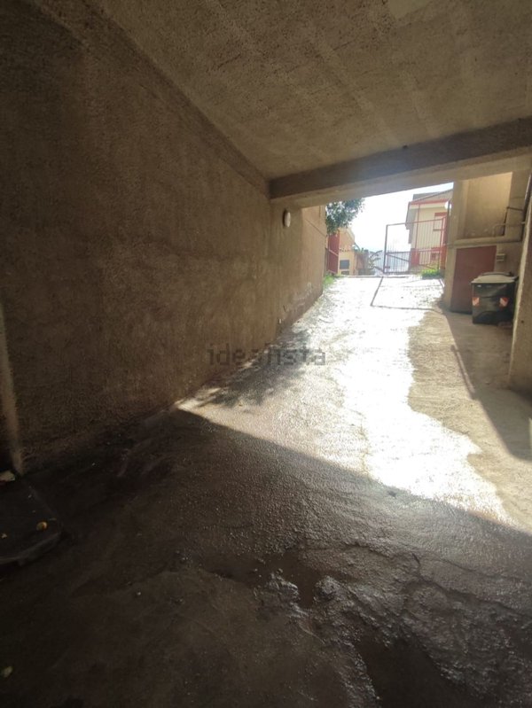 locale di sgombero in affitto a Palermo in zona Cruillas