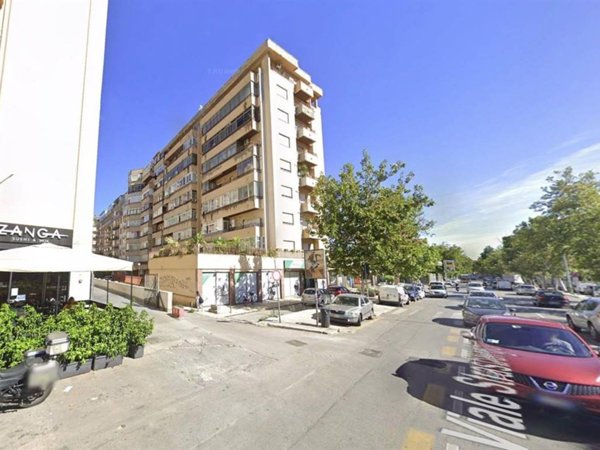 locale commerciale in affitto a Palermo in zona San Lorenzo