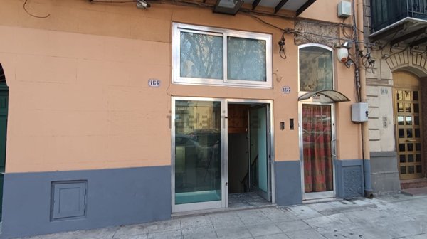 negozio in affitto a Palermo in zona Calatafimi / Cuba