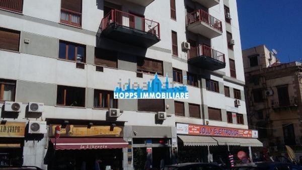 ufficio in affitto a Palermo in zona Libertà