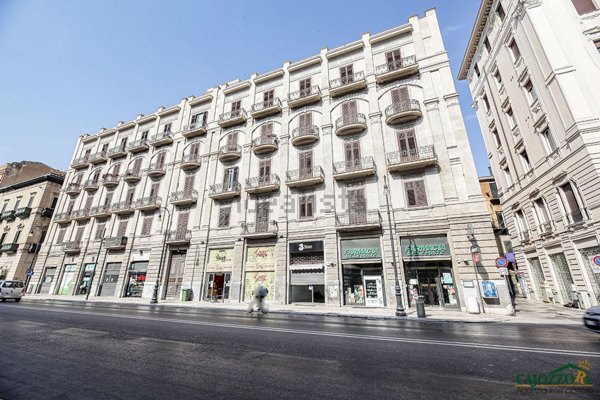 locale commerciale in affitto a Palermo