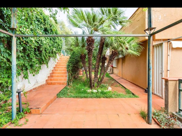 casa indipendente in affitto a Palermo in zona Mondello