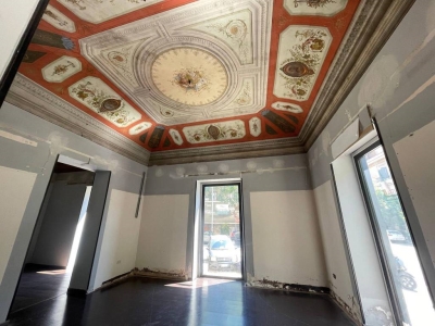 negozio in affitto a Palermo in zona Politeama