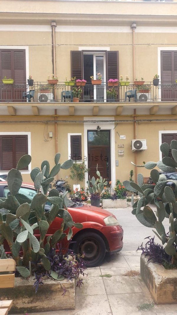 appartamento in affitto a Palermo in zona Zisa