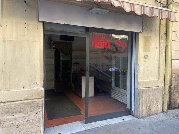 locale commerciale in affitto a Palermo in zona Montegrappa / Santa Rosalia