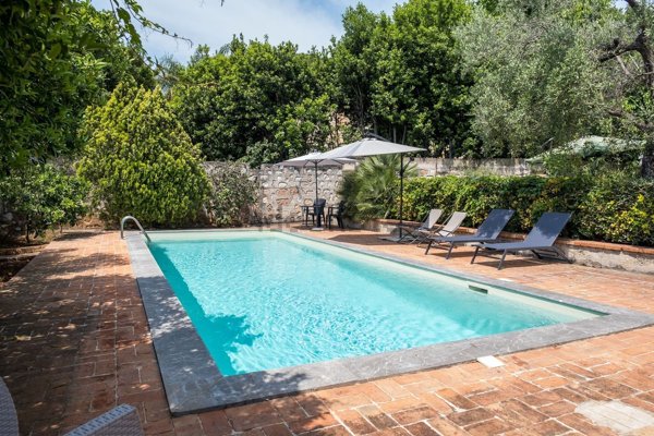 casa indipendente in affitto a Palermo in zona Mondello