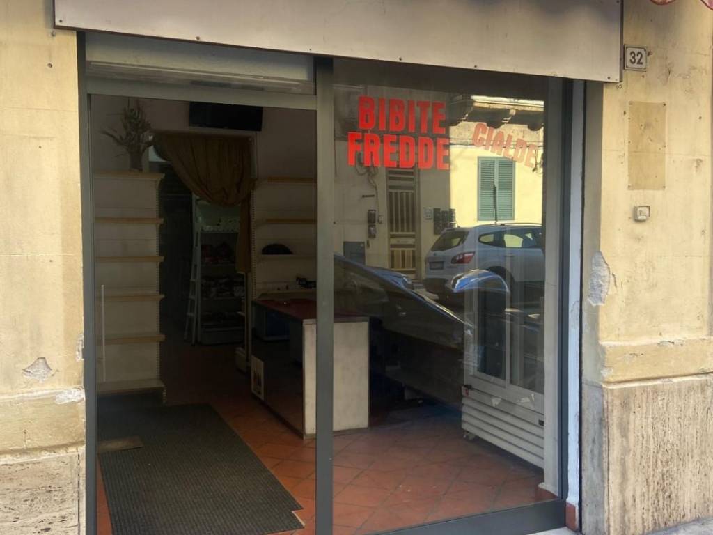 negozio in affitto a Palermo in zona Oreto