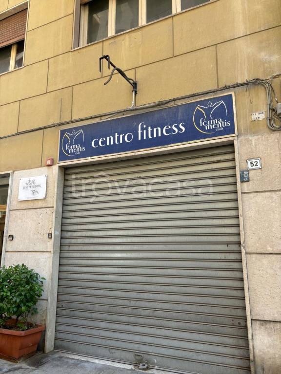 negozio in affitto a Palermo in zona Libertà