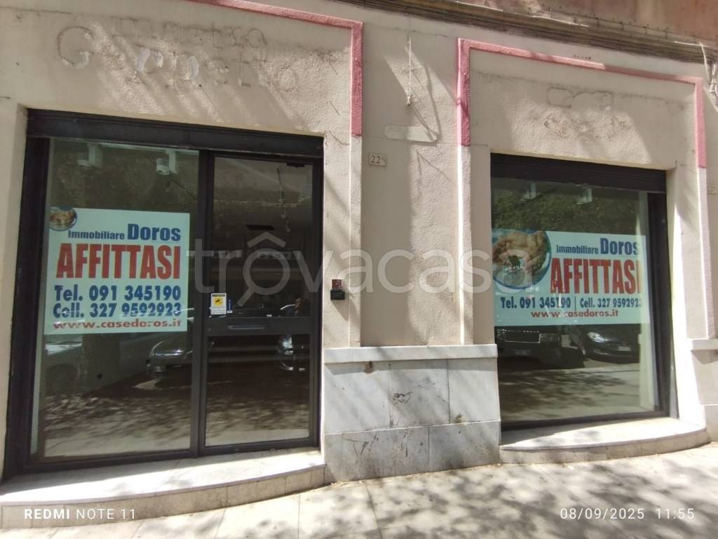 negozio in affitto a Palermo in zona Libertà