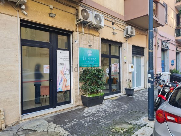 locale commerciale in affitto a Palermo in zona Politeama