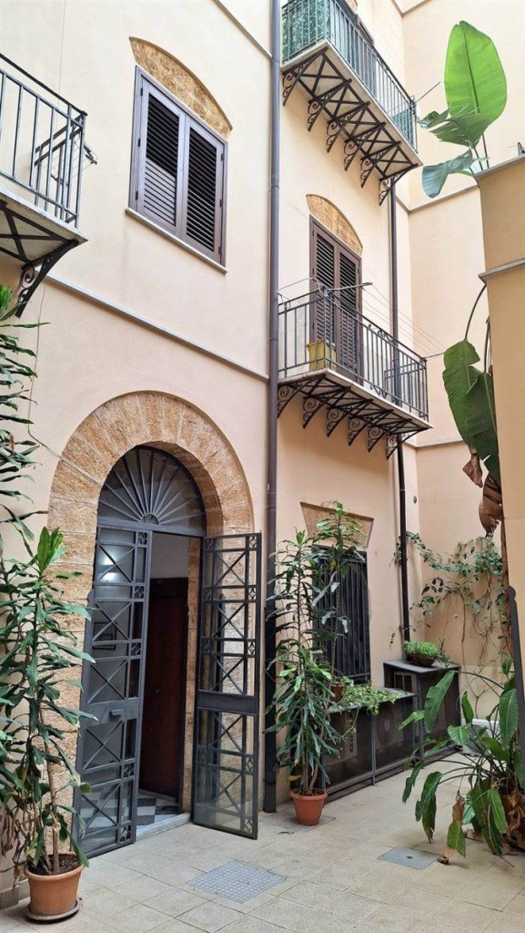 appartamento in affitto a Palermo in zona Politeama
