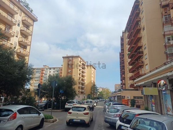 ufficio in affitto a Palermo in zona Calatafimi / Cuba