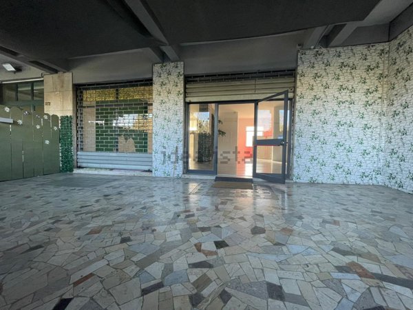 locale commerciale in affitto a Palermo in zona Uditore