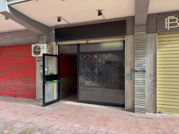 negozio in affitto a Palermo in zona Politeama