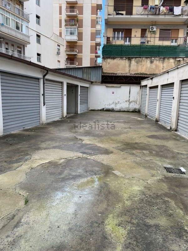 locale di sgombero in affitto a Palermo in zona Resuttana