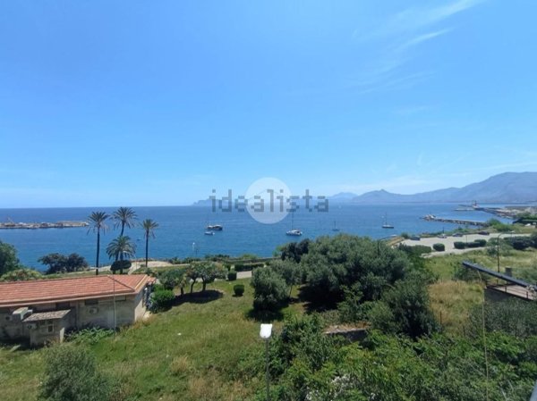 appartamento in affitto a Palermo in zona Arenella/Vergine Maria