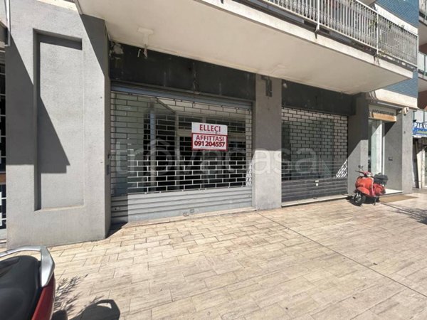 negozio in affitto a Palermo