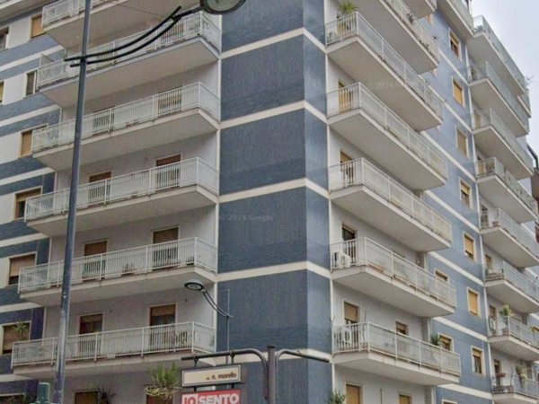 negozio in affitto a Palermo in zona Libertà