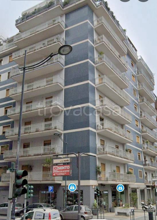 negozio in affitto a Palermo in zona Centro storico