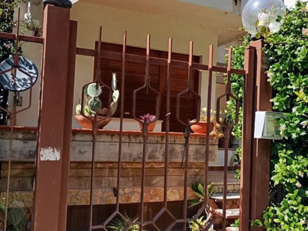 casa indipendente in affitto a Palermo in zona Addaura