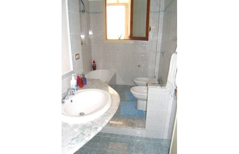 camera singola in affitto a Palermo in zona Calatafimi / Cuba