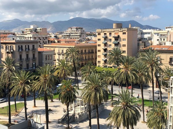 appartamento in affitto a Palermo in zona Politeama