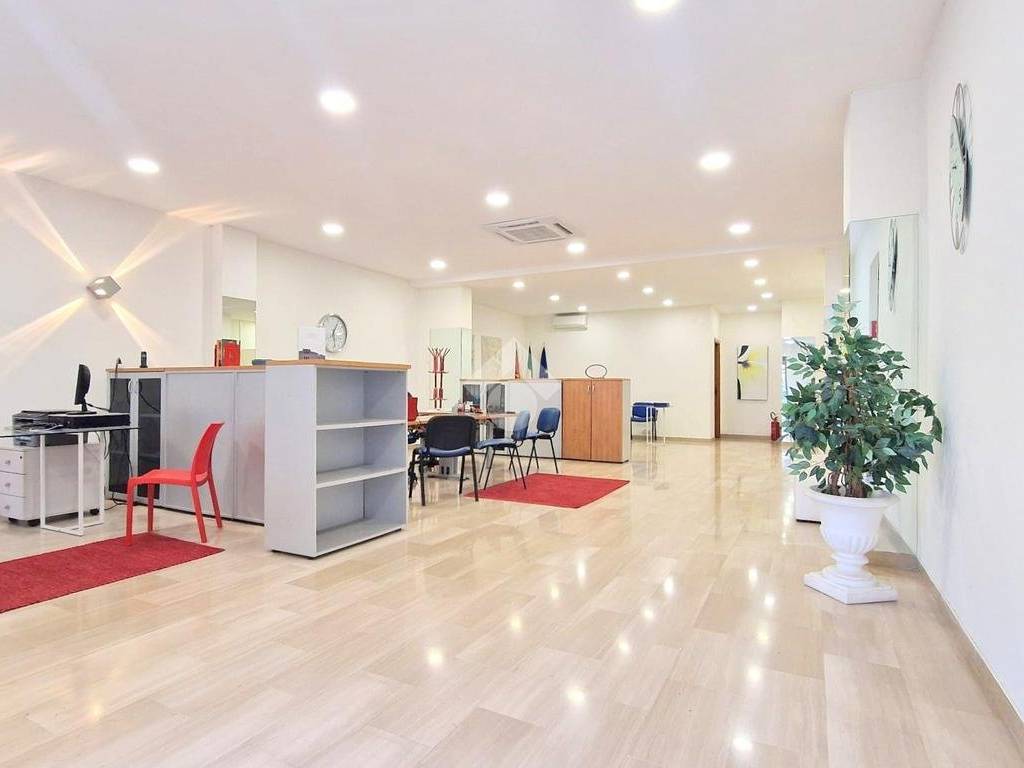 negozio in affitto a Palermo in zona Boccadifalco