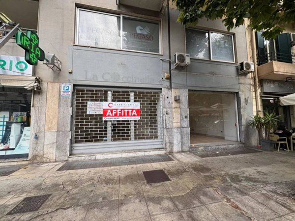negozio in affitto a Palermo