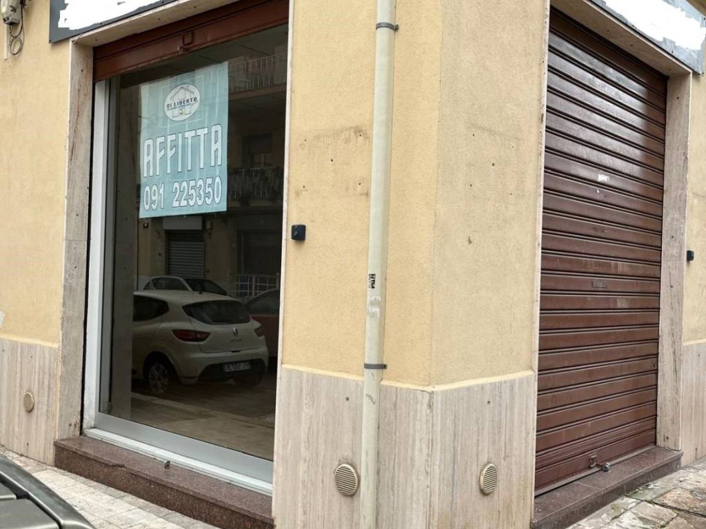 negozio in affitto a Palermo in zona Malaspina/Palagonia