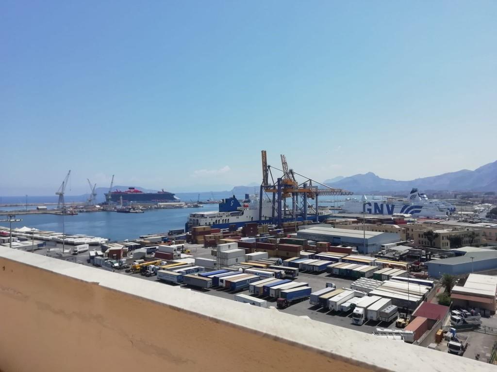 appartamento in affitto a Palermo in zona Montepellegrino