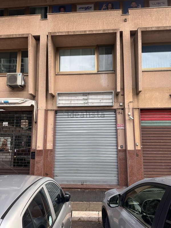 locale commerciale in affitto a Palermo in zona Libertà