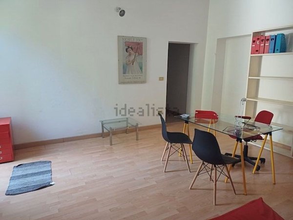 ufficio in affitto a Palermo in zona Malaspina/Palagonia
