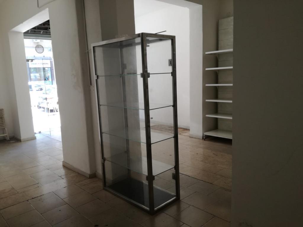 locale commerciale in affitto a Palermo in zona Politeama