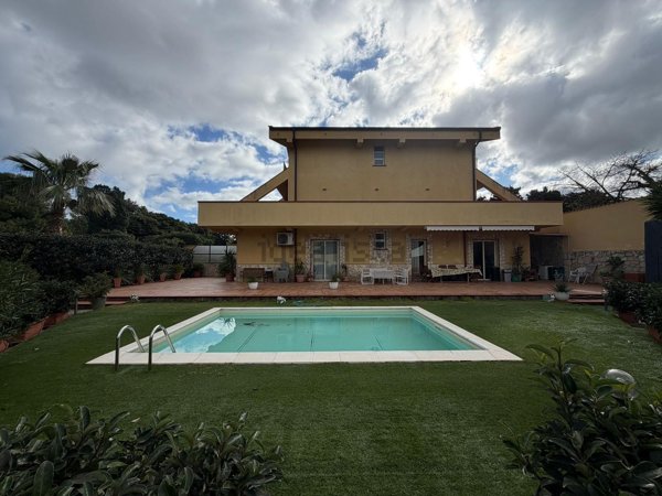 casa indipendente in affitto a Palermo in zona Tommaso Natale