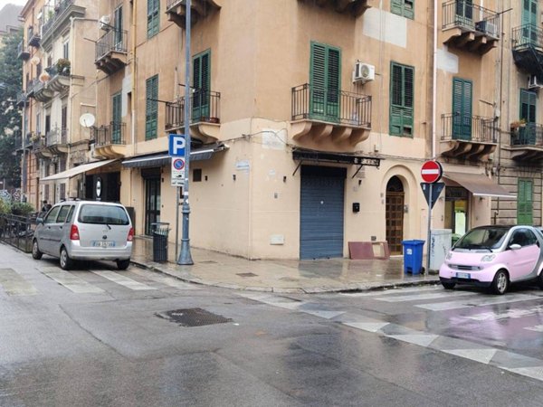 negozio in affitto a Palermo