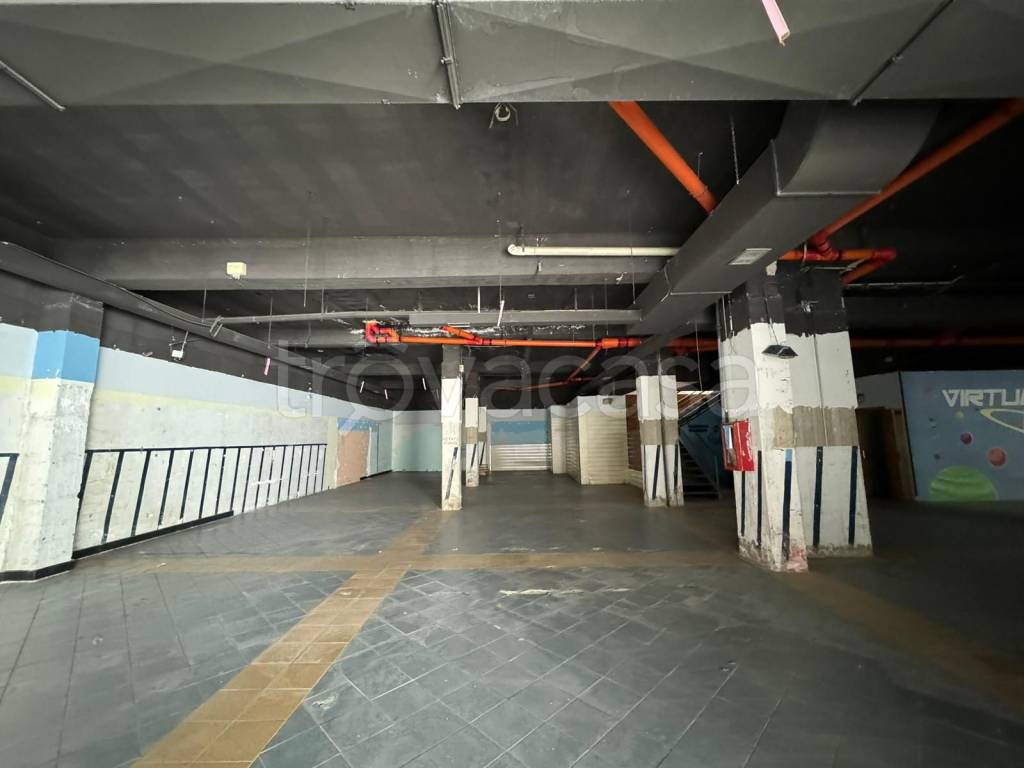 locale commerciale in affitto a Palermo