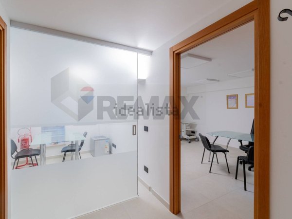 ufficio in affitto a Palermo in zona Politeama