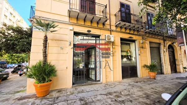 negozio in affitto a Palermo in zona Politeama