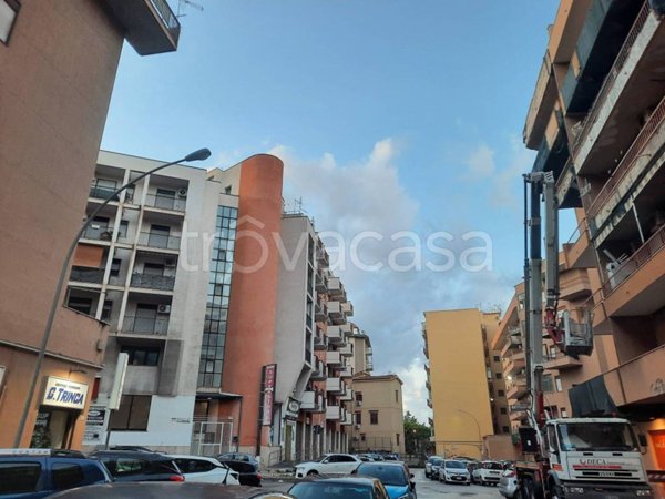 appartamento in affitto a Palermo in zona Montegrappa / Santa Rosalia