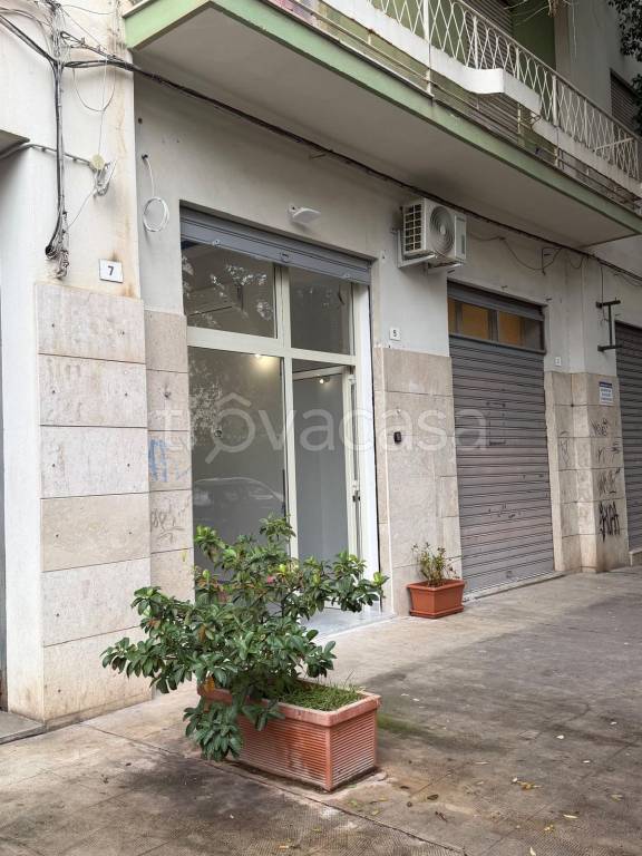 negozio in affitto a Palermo