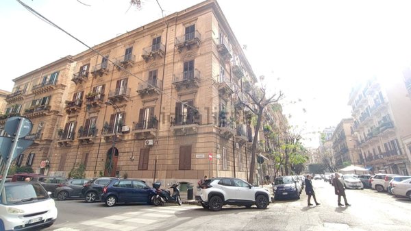 appartamento in affitto a Palermo in zona Politeama