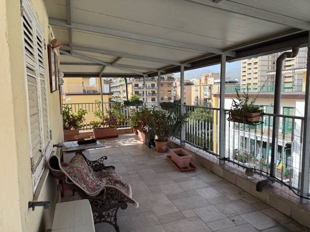 appartamento in affitto a Palermo in zona Politeama