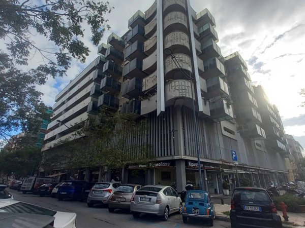 ufficio in affitto a Palermo in zona Libertà