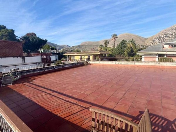 appartamento in affitto a Palermo in zona Mondello