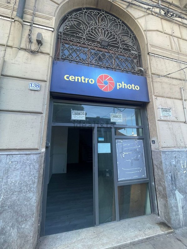 locale di sgombero in affitto a Palermo