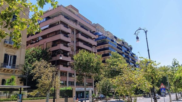 ufficio in affitto a Palermo in zona Libertà