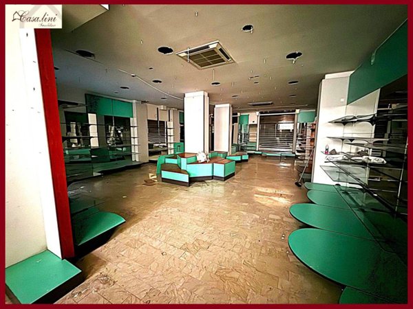 negozio in affitto a Palermo in zona Acqua dei Corsari