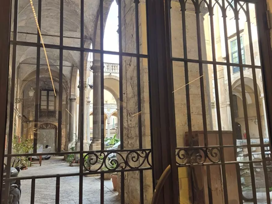 negozio in affitto a Palermo in zona Centro storico