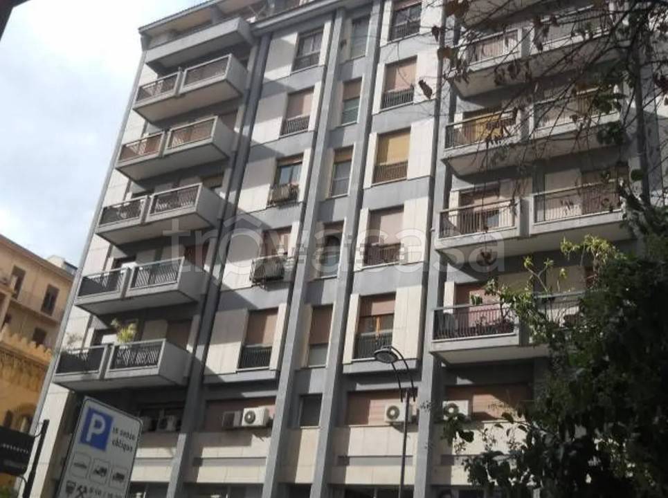 ufficio in affitto a Palermo in zona Libertà