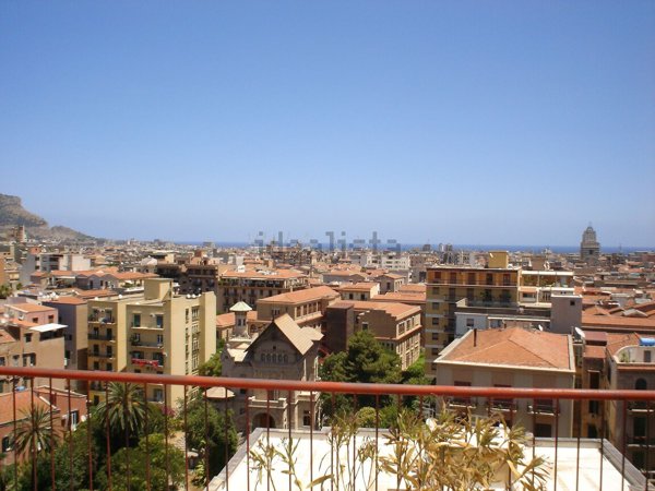 appartamento in affitto a Palermo in zona Zisa